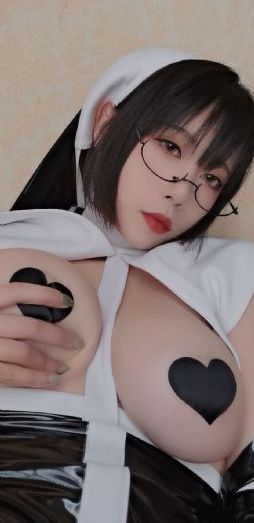 欧美瑜伽高山图片大全_蓝光电影在线看
